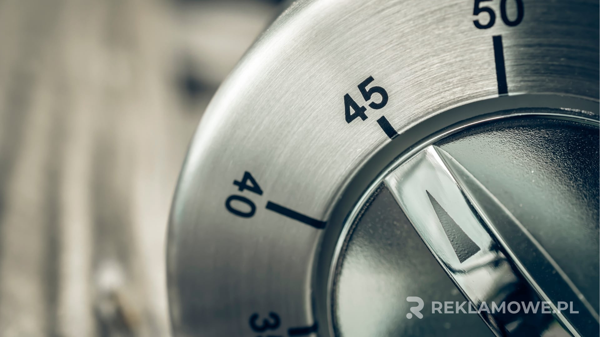 Aspekty prawne wykorzystania minutników reklamowych Prawne regulacje minutników reklamowych