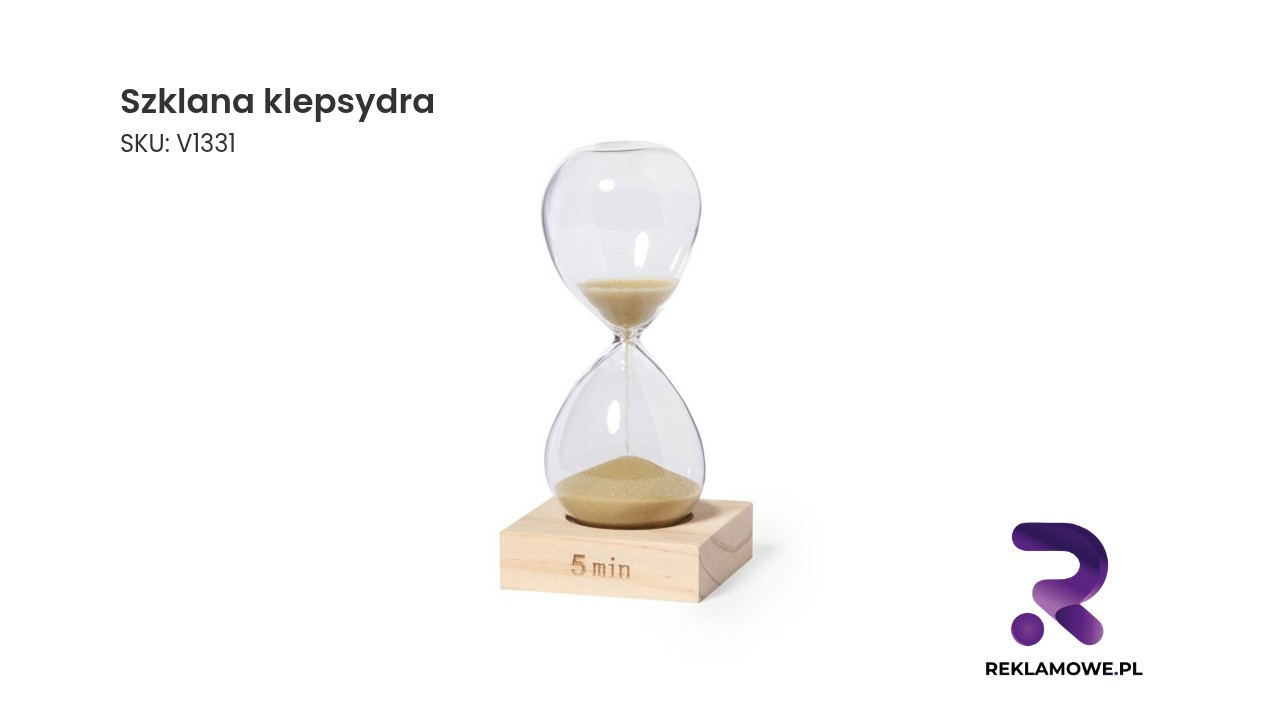 Szklana klepsydra na biurku